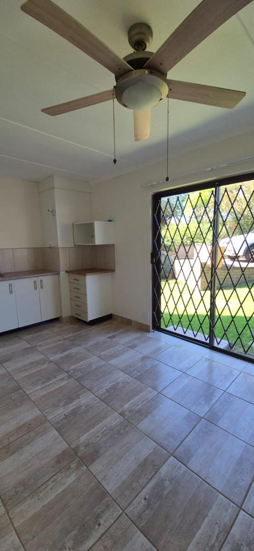 To Let 1 Bedroom Property for Rent in Heiderand Western Cape